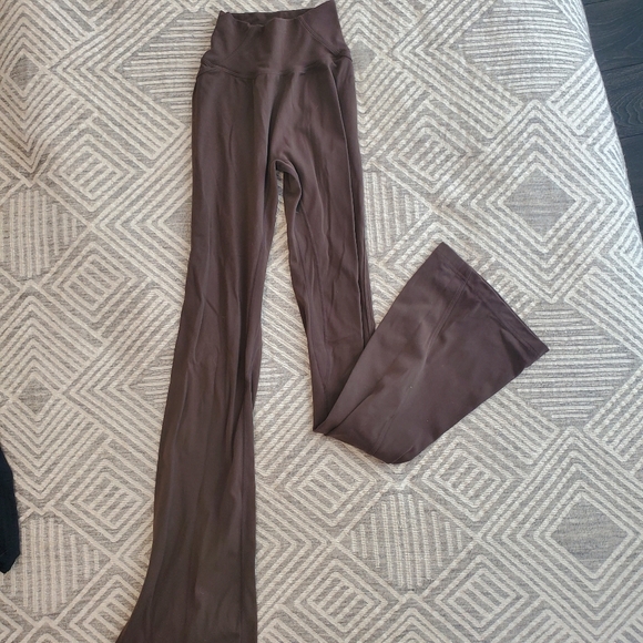 Alphalete Aura Flare Legging - Picture 2 of 5